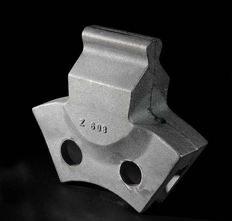 Retaining piece for clay coarse grinder