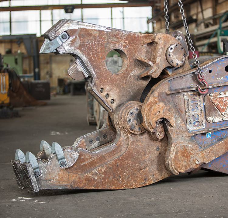 Regenerierung eines Betonpulverisierers Hydraram MK20